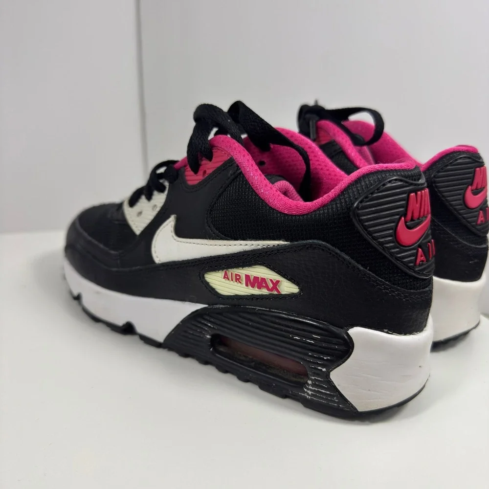 Nike Air Max 90 Mesh Kids 4Y Black White Vivid Pink Running Shoes 724824-003